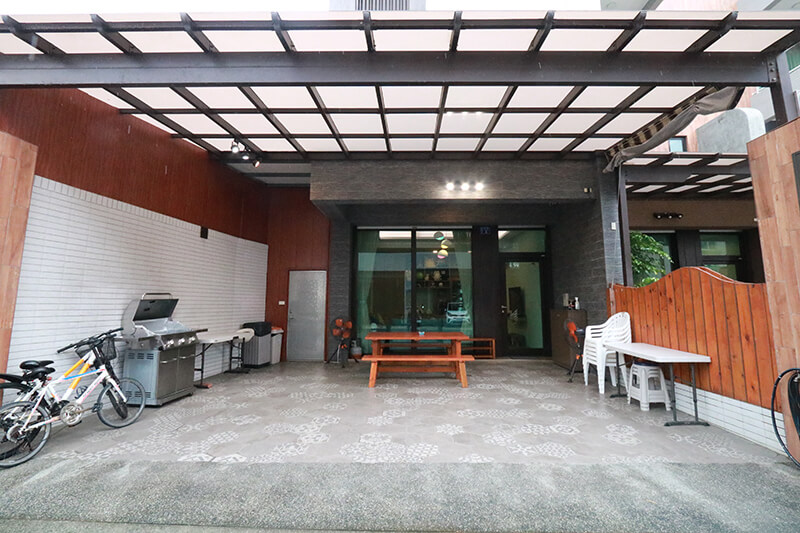 夏樂民宿前庭